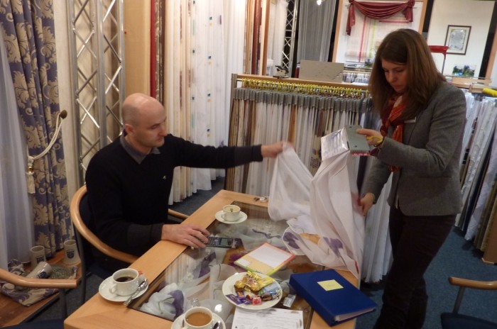 DESIGNER Radomír Petroš pro Vás na mezinárodním veletrhu bytového textilu Heimtextil v německém Frankfurtu vybíral zbrusu nové vzory pro letošní rok. DESIGNER Radomír Petroš pro Vás na mezinárodním veletrhu bytového textilu Heimtextil v německém Frankfurtu vybíral zbrusu nové vzory pro letošní rok.